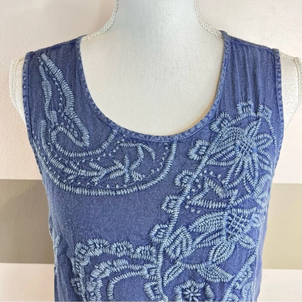 2/$25 Luna Moon Buckle Blue Chambray Denim Floral Boho Bohemian Western Tank Top - Picture 10 of 14